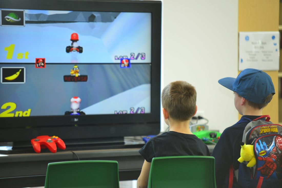 Video Game Kids Mariokart
